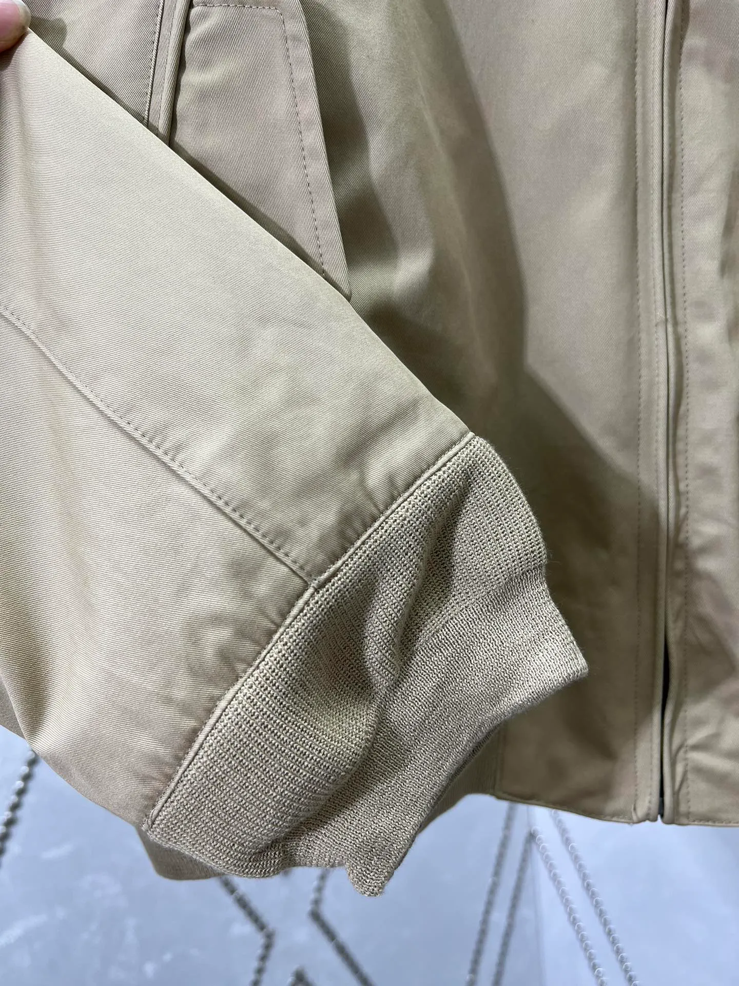 P550 Polo 25ss new solid color stand-up collar zipper long-sleeved jacket men's brown code number: S.M.L.XL.XXL.